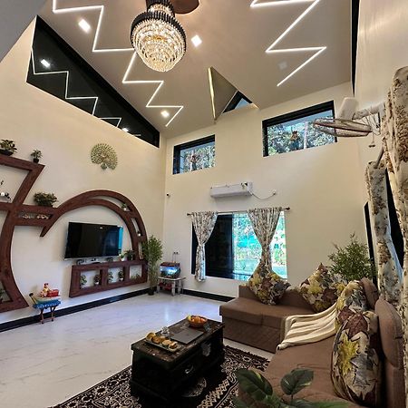 Seas The Day Luxurious 5Bhk Villa 2Min From Awas Beach With Huge Private Pool 알리바그 외부 사진